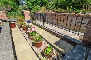 Photo 19- click for photo gallery